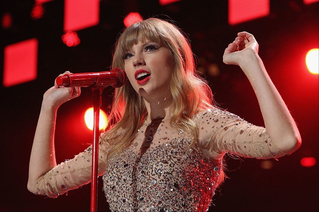 Người hâm mộ chao đảo với bản nhá hàng Red (Taylor's Version) của Taylor Swift